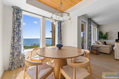 Spectacular million-dollar waterfront views set the stage for - photo 10