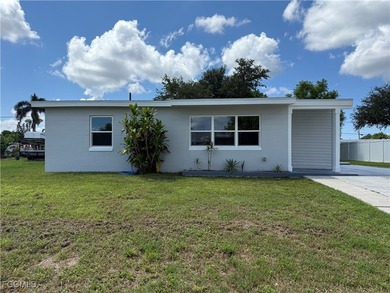 Port Charlotte Waterway Area Home For Sale in Port Charlotte Florida