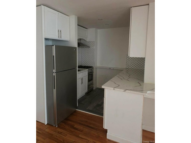 Welcome home to this beautifully updated 1-bedroom, 1-bath co-op - photo 2