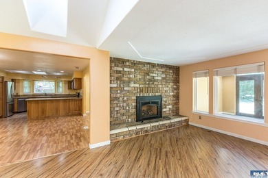 Single story home located on a corner oversized lot in a well - photo 16