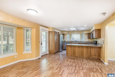 Single story home located on a corner oversized lot in a well - photo 17