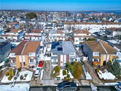 Newly renovated Semi-Detached Single-Family Home in Prime - photo 33