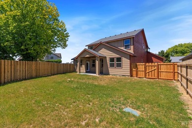 Welcome to this beautifully crafted North Fork Custom Homes - photo 33