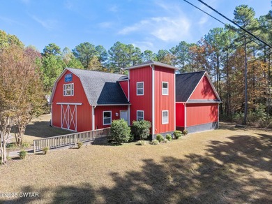 Lake Halford, Huntingdon, TN. 3640 sq ft building on 5 acres - photo 6