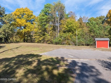 Lake Halford, Huntingdon, TN. 3640 sq ft building on 5 acres - photo 8