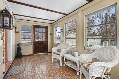 Experience lakeside luxury with this move-in-ready, 3-bedroom - photo 4