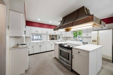 Spacious Waterfront Home - photo 16