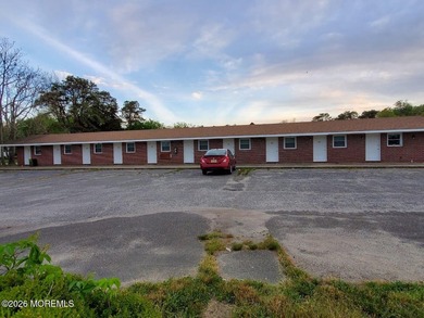 Budget Inn & Suites is a well-located extended stay & limited - photo 1