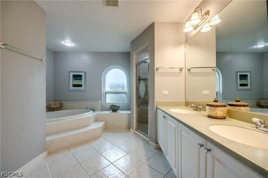 Presenting 2028 SW 44th Terrace, a Gorgeous Waterfront Pool Home - photo 23