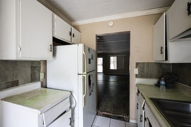 Opportunity awaits at 611 DeKalb Street in Georgetown! This - photo 9
