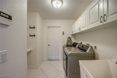 Presenting 2028 SW 44th Terrace, a Gorgeous Waterfront Pool Home - photo 31