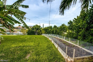 Presenting 2028 SW 44th Terrace, a Gorgeous Waterfront Pool Home - photo 42