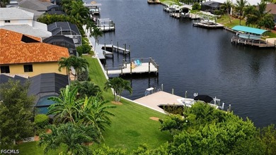 Presenting 2028 SW 44th Terrace, a Gorgeous Waterfront Pool Home - photo 46