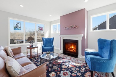 Welcome to this stunning custom-built home, perfectly situated - photo 13