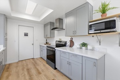 Foothill Views, Hiking Trail Access & Major Renovations in - photo 16