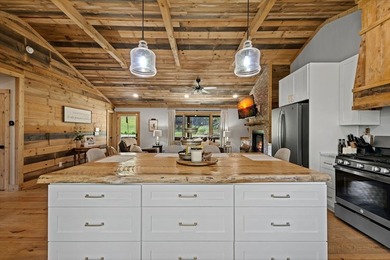 Just five miles from downtown Blue Ridge, this extraordinary 100 - photo 21