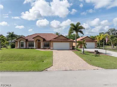 Come see this beautiful 4 bedroom, plus den pool home with so - photo 30