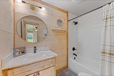 Just five miles from downtown Blue Ridge, this extraordinary 100 - photo 31