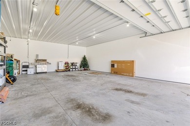 Come see this beautiful 4 bedroom, plus den pool home with so - photo 38