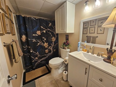 Enjoy easy living in this charming 1-bedroom, 1-bath condo - photo 8