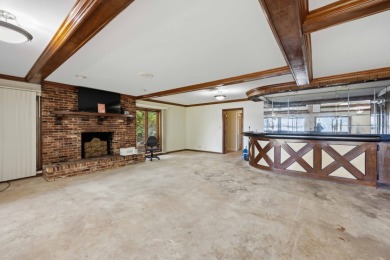 Spacious Waterfront Home - photo 26