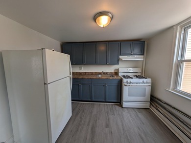 Legal QuadPlex - INVESTOR ALERT - 13% Cap rate on this Triplex - photo 4