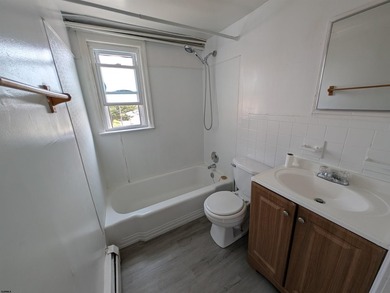 Legal QuadPlex - INVESTOR ALERT - 13% Cap rate on this Triplex - photo 6
