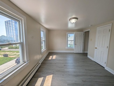 Legal QuadPlex - INVESTOR ALERT - 13% Cap rate on this Triplex - photo 8