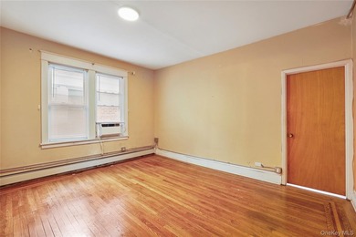 THREE APARTMENTS - Building officially classified as a - photo 7