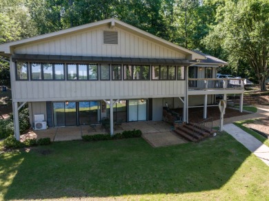 Spacious Waterfront Home - photo 6
