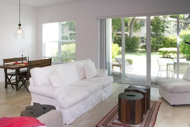 This beautiful 3/2.5 Townhouse in Pointe 100 is the newest - photo 8