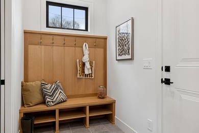 Dream Homes Inc. presents an amazing opportunity in the Kenwood - photo 19