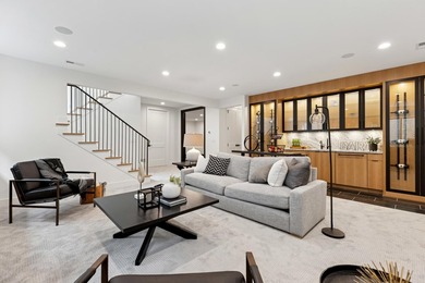 Dream Homes Inc. presents an amazing opportunity in the Kenwood - photo 31