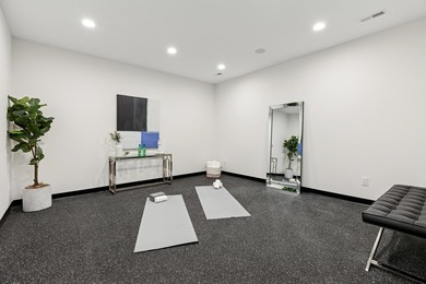 Dream Homes Inc. presents an amazing opportunity in the Kenwood - photo 33