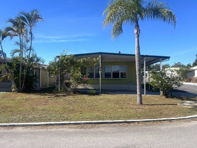 Lake Tarpon Home For Sale in Tarpon Springs Florida