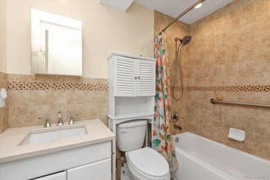Beautifully updated first-floor two-bedroom two-bath Gated condo - photo 11