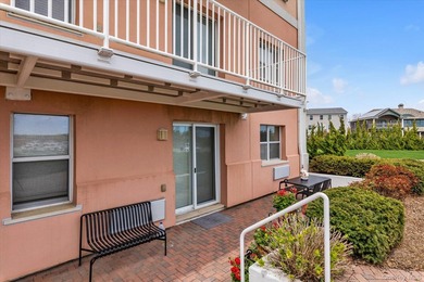 Beautifully updated first-floor two-bedroom two-bath Gated condo - photo 18