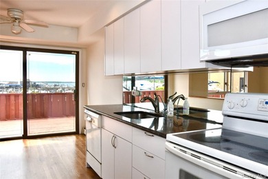This beautiful waterfront home is truly a sea lover's dream. It - photo 5