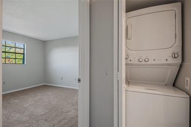 New Roof!! Welcome to this cozy and well-maintained 2-bedroom - photo 29