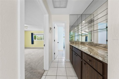 Welcome to this spacious and beautifully maintained 3-bedroom, 3 - photo 37