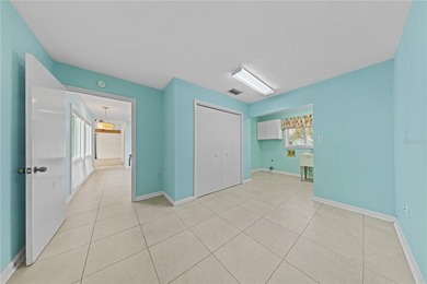 Welcome to this spacious and beautifully maintained 3-bedroom, 3 - photo 47