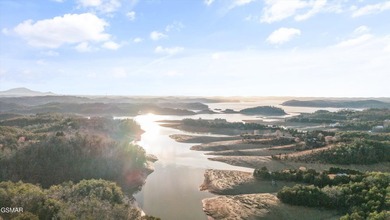 Priced to Sell! Motivated Seller! Private 2.8 ac lakefront - photo 50