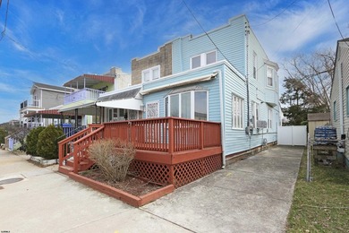 Short Sale Opportunity awaits! This 1,432 sq. ft. semi-detached - photo 2