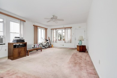 Short Sale Opportunity awaits! This 1,432 sq. ft. semi-detached - photo 7
