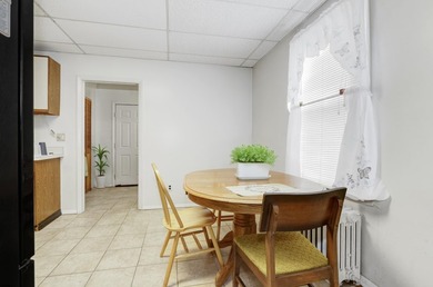 Short Sale Opportunity awaits! This 1,432 sq. ft. semi-detached - photo 10