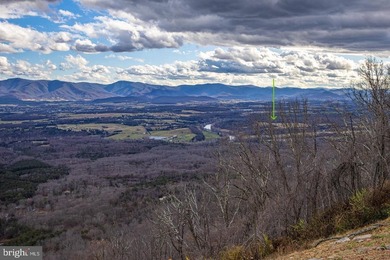 Discover the possibilities on Riverbend Drive. Tucked within a - photo 3