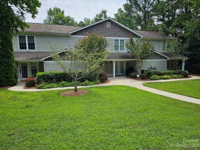 Desirable end unit w/expansive views of Lake Tillery - Lake Townhome/Townhouse Sale Pending in Albemarle, North Carolina