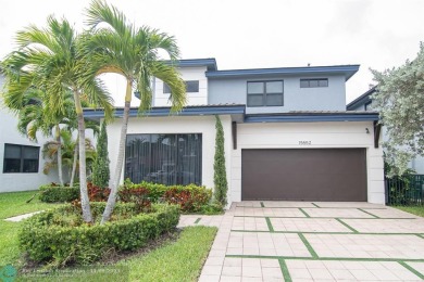 (private lake, pond, creek) Home For Sale in Miami Lakes Florida