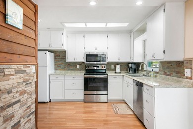 Waterfront Duplex with Income Potential in Big Pine Key! Live - photo 13