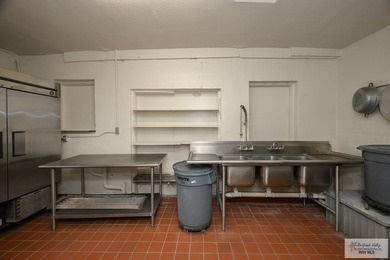 Located at 267 West Robertson Street in the heart of San - photo 23
